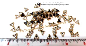 Kundan stones /Kundans - Designer Pattern 2. Pack of 10 grams