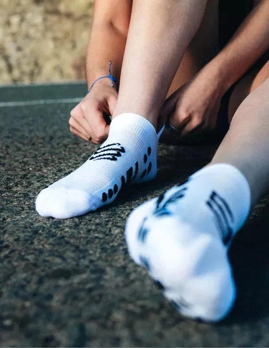 Pro Racing Socks RUN LOW v4.0 White/ Black