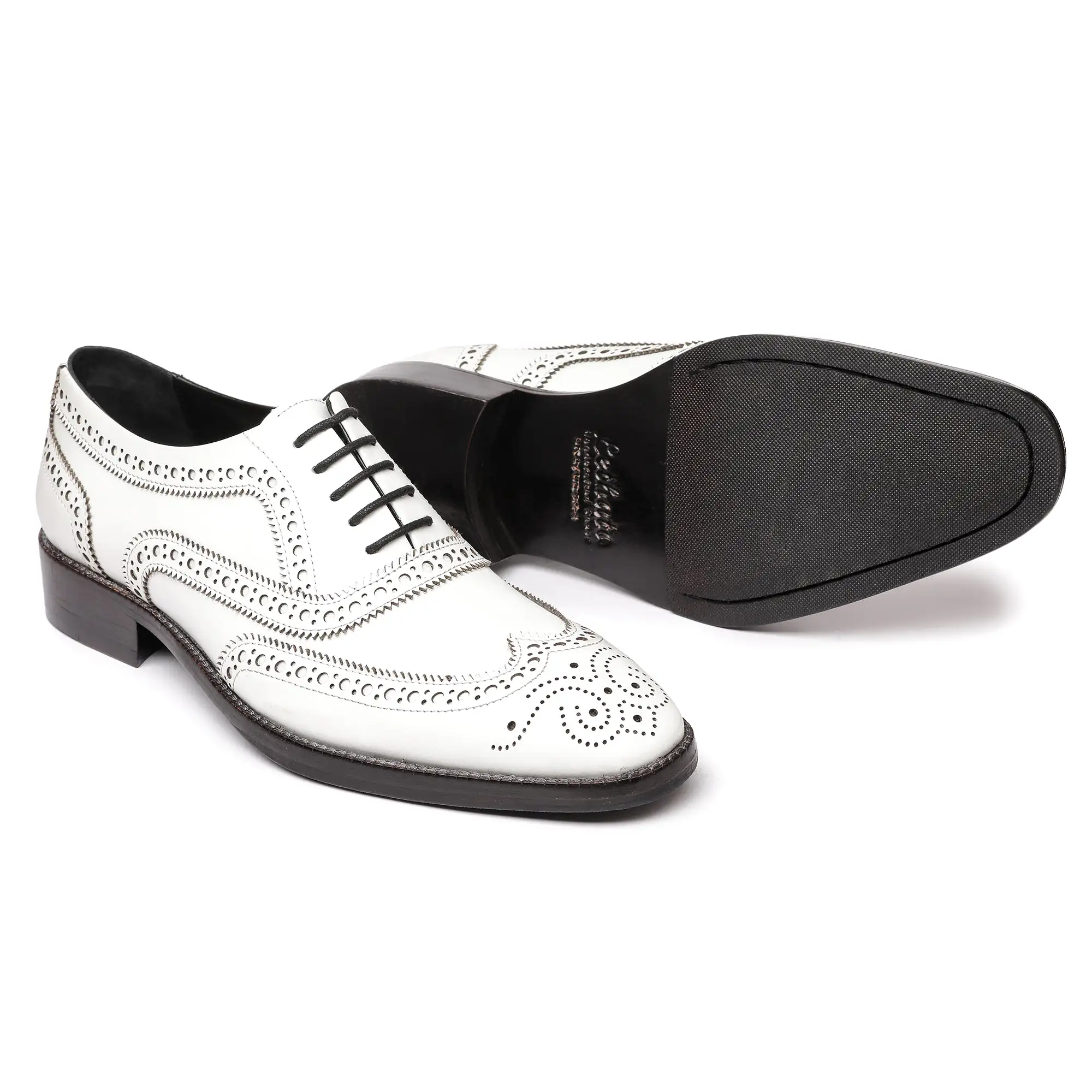 Wingtip Brogue Oxford- White