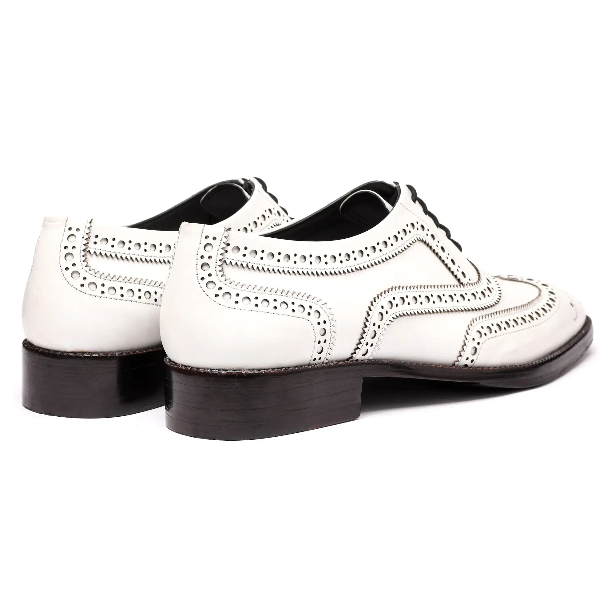 Wingtip Brogue Oxford- White