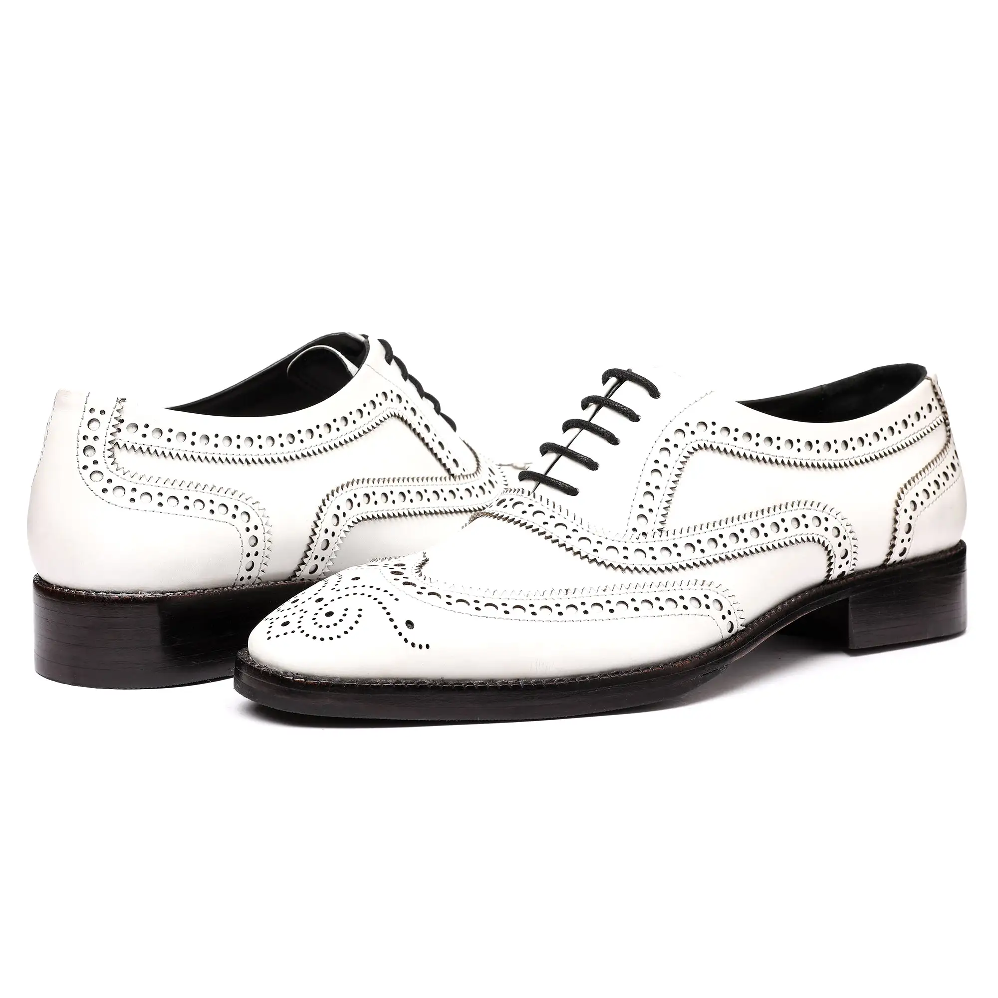 Wingtip Brogue Oxford- White