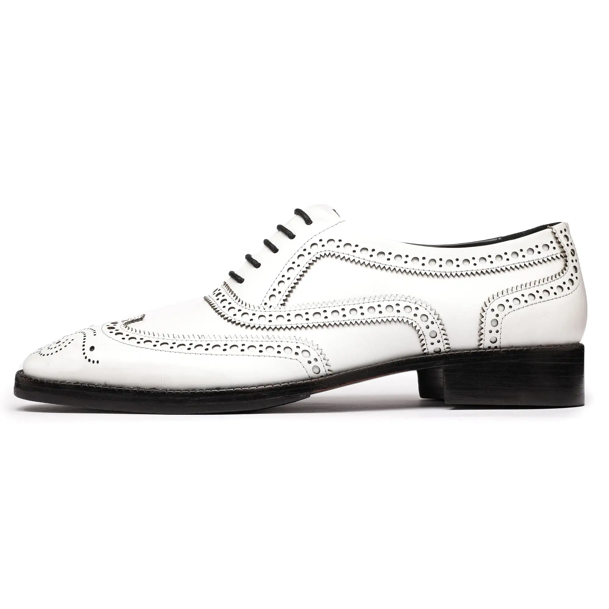 Wingtip Brogue Oxford- White